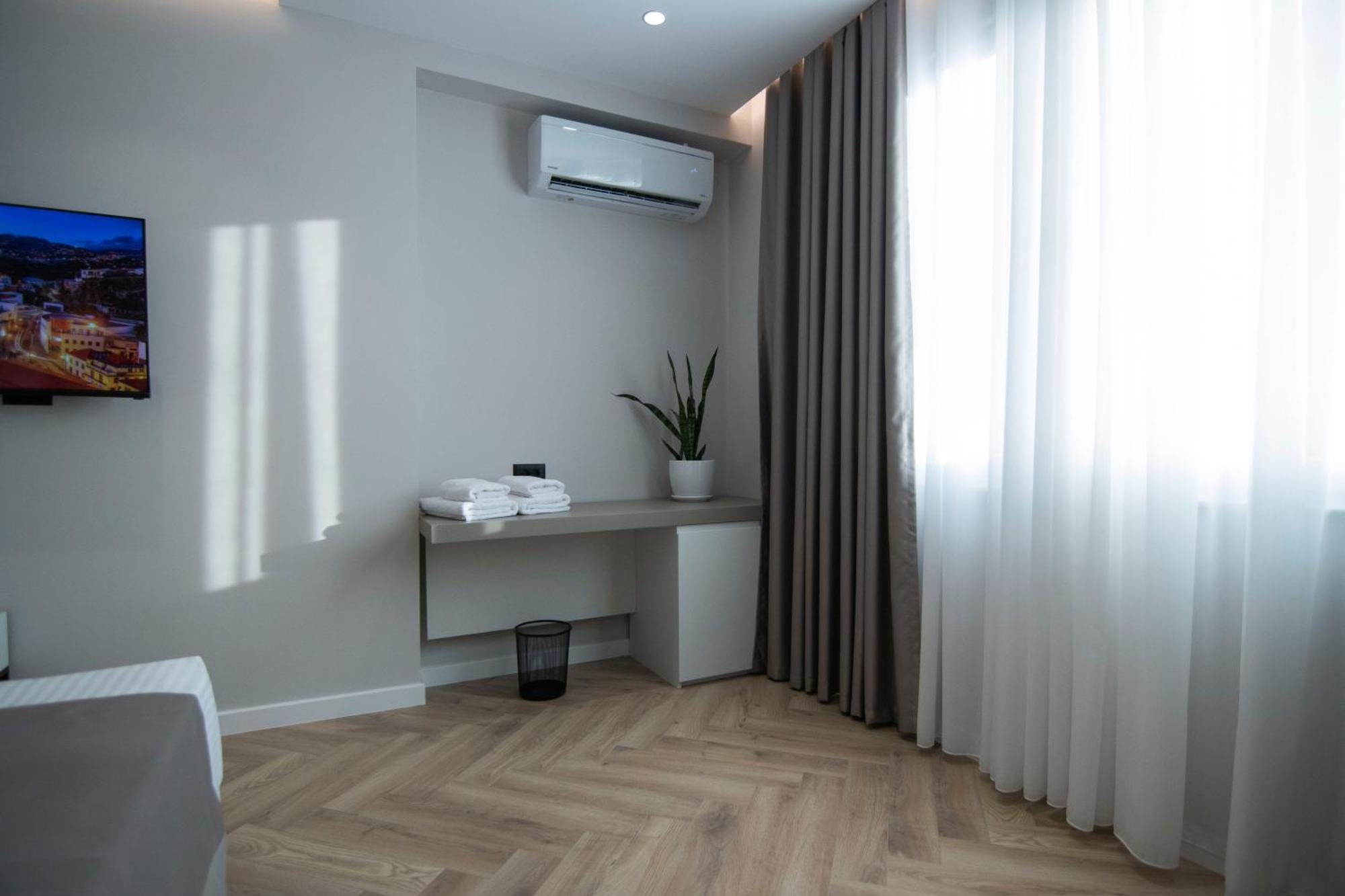 Mina Luxury Rooms Tiranë Luaran gambar